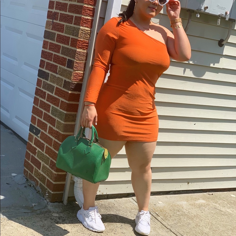 Orange dress - Picture 1 of 1